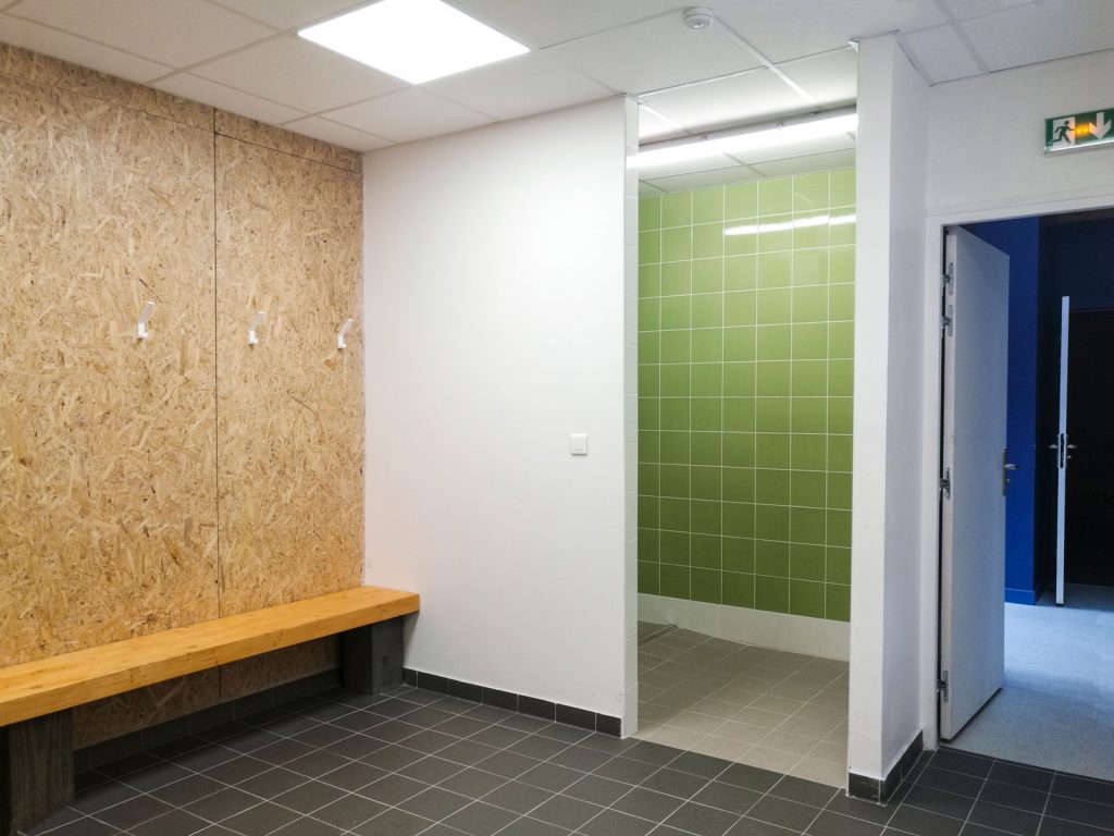 Safia_BENAYAD-CHERIF_architecture_Dojo_Eaubonne_douche-verte_web